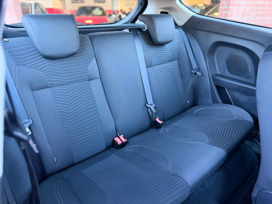 Ford Fiesta 1.0T ZETEC 3DR - FULL SERVICE HISTORY - LOW KMS — thumbnail 14