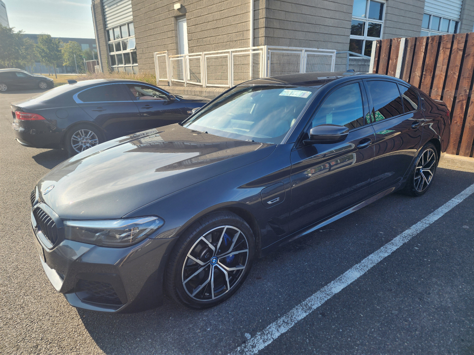 BMW 5 Series G30 E M SPORT 292BHP 4DR A