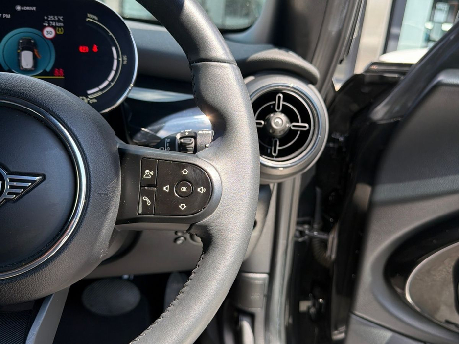 2023 MINI Hatch 0L Electric For Sale Images