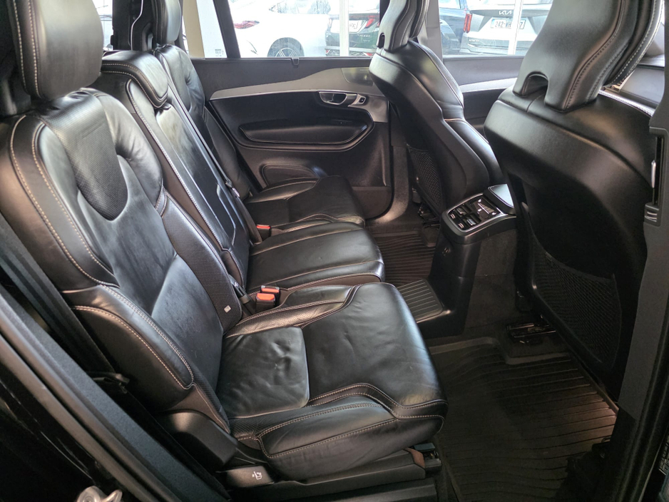 2022 Volvo XC90 2L Petrol Plug-in Hybrid For Sale Images