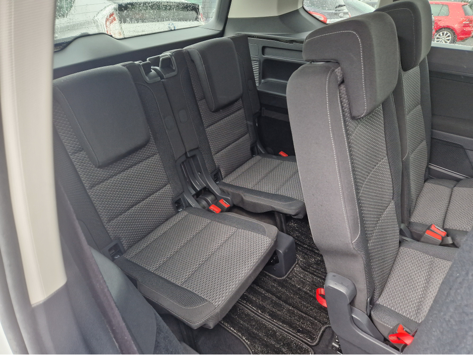 2017 Volkswagen Touran 1.4L Petrol For Sale Images