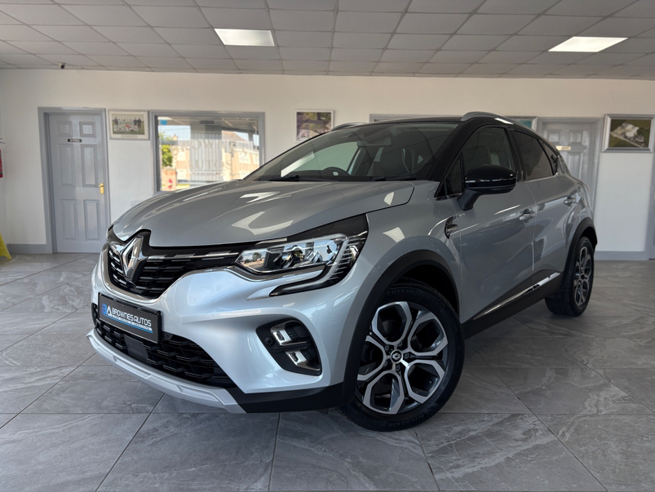 2023 Renault Captur 1.6L Hybrid For Sale Images