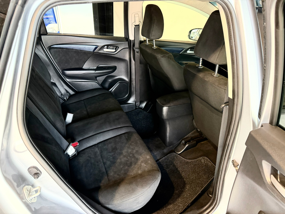 2017 Honda Shuttle 1.5L Petrol Hybrid For Sale Images