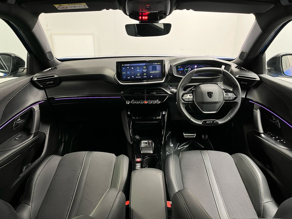 Peugeot 2008 GT EV 50kWh 136BHP - Reversing Camera - Climate Control - Cruise Control - Keyless Start - Apple CarPlay/Android Auto — thumbnail 2