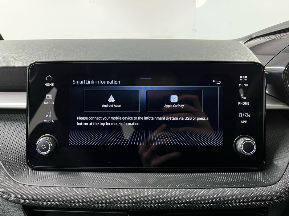 Skoda Fabia Selection 1.0MPI 80HP - Reversing Camera - Air Conditioning - Cruise Control - Keyless Start - Apple CarPlay/Android Auto — thumbnail 15