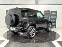 2026 Land Rover Defender 3L Diesel For Sale Images