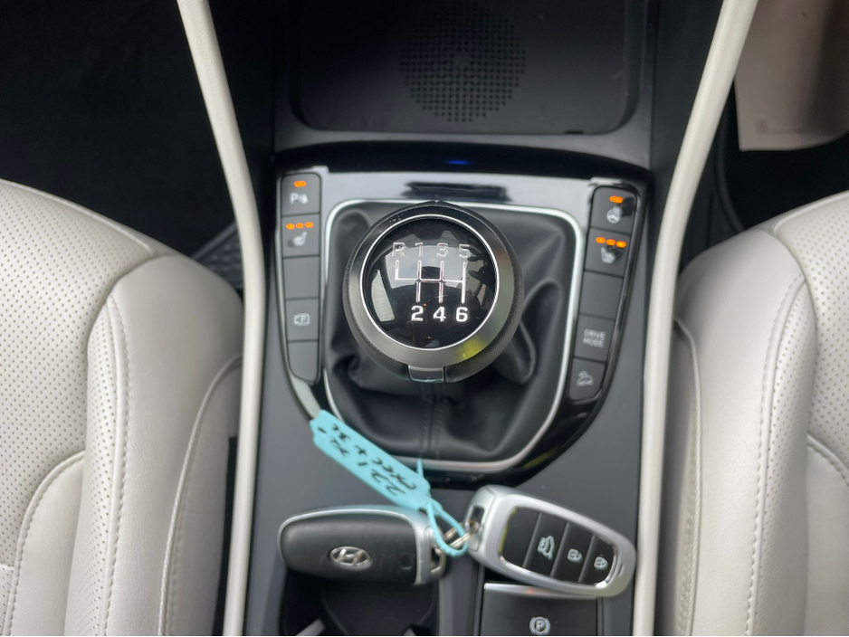 2022 Hyundai Tucson 1.6L Diesel For Sale Images