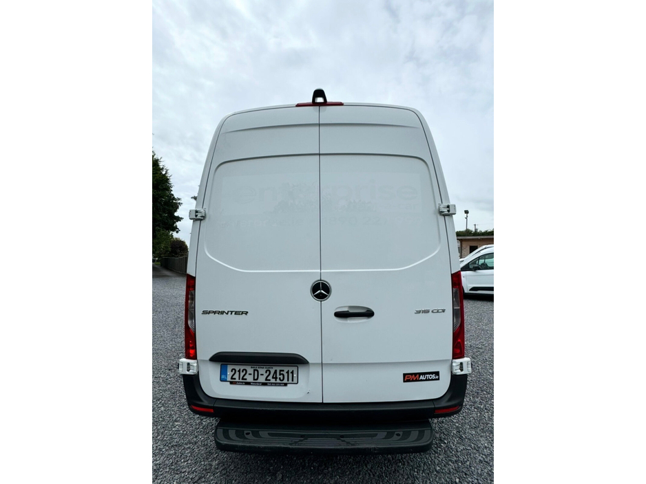 2022 Mercedes-Benz Sprinter 2L Diesel For Sale Images