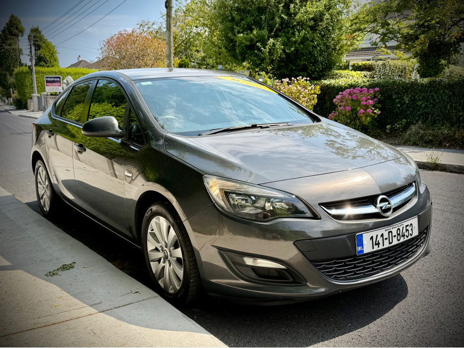 2014 Opel Astra 1.7L Diesel For Sale Images