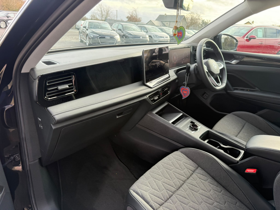 2024 Volkswagen Tiguan 1.5L Petrol Plug-in Hybrid For Sale Images