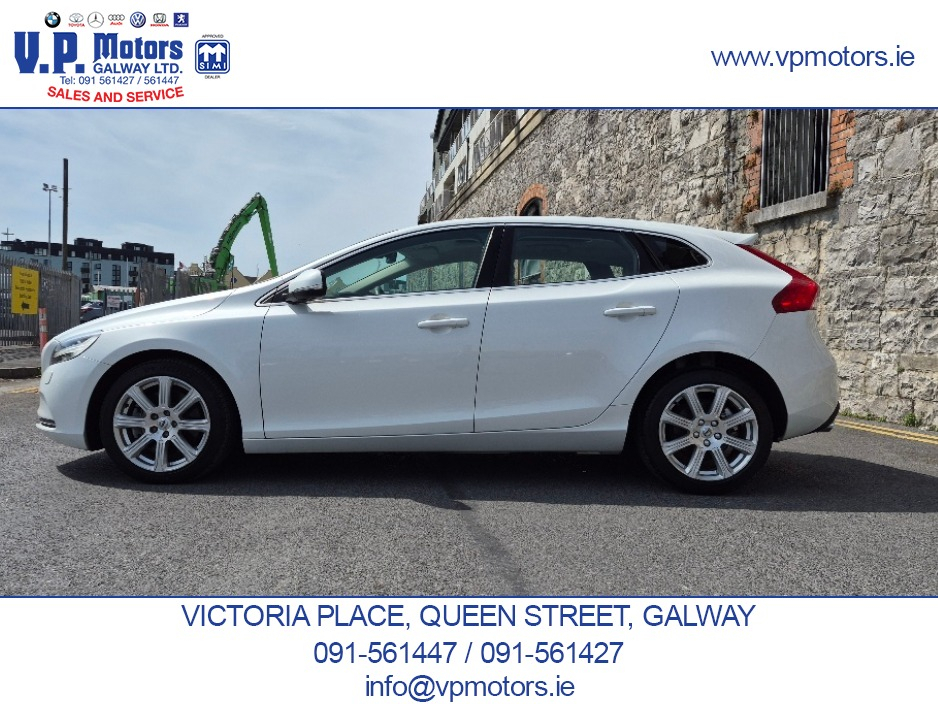 2019 Volvo V40 1.5L Petrol For Sale Images