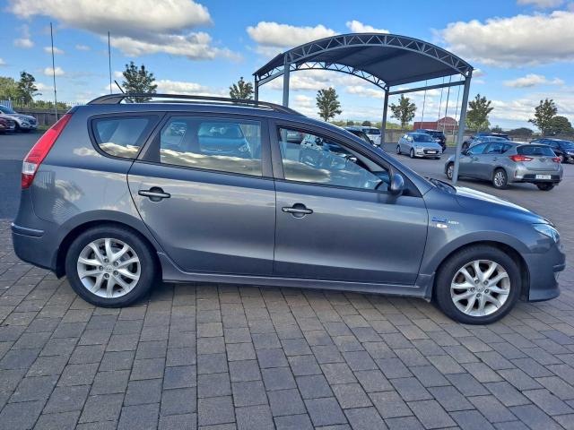 11 Hyundai I30 1 6 Crdi Deluxe Cross Wagon Price 6 750 1 6 Diesel For Sale In Longford On Carsireland Ie