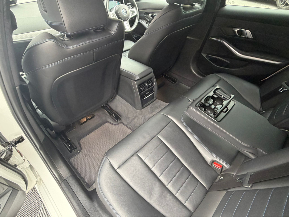 2022 BMW 3 Series 2L Hybrid For Sale Images