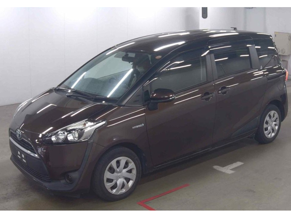 Toyota Sienta 1.5 Petrol Hybrid Auto