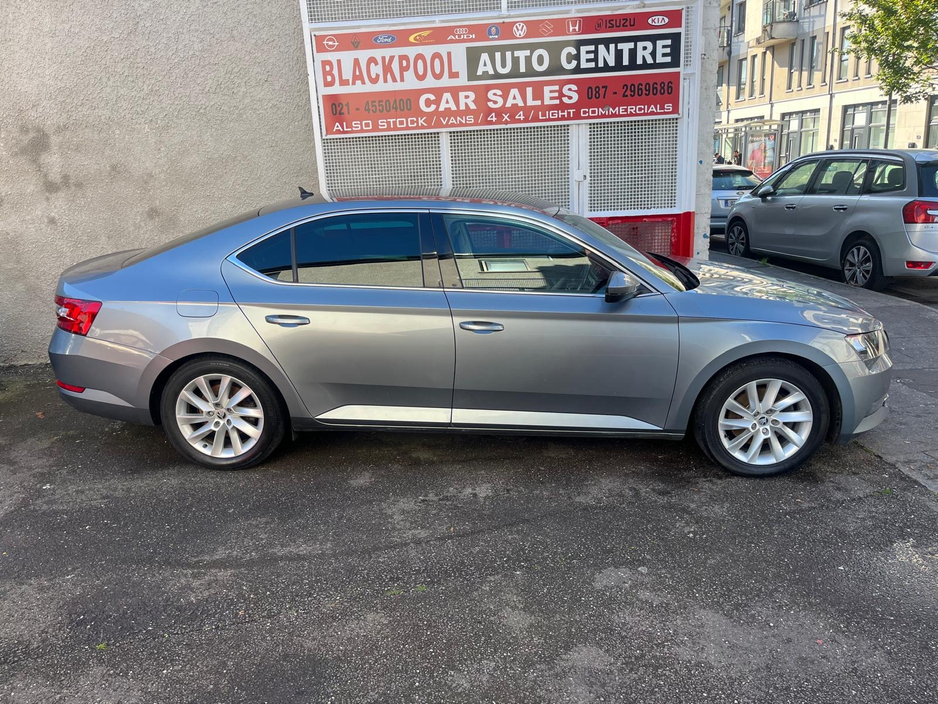 2019 Skoda Superb For Sale Images