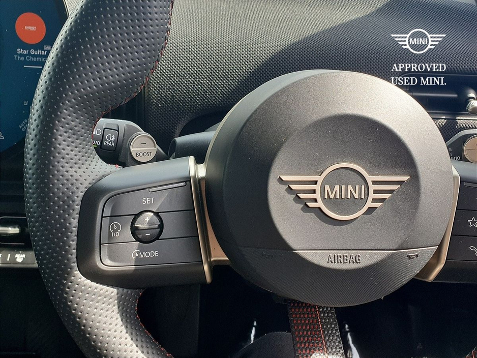 2024 MINI Hatch 2L Petrol For Sale Images