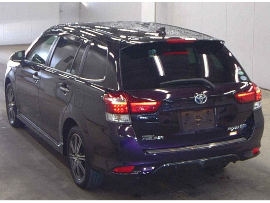 Toyota Corolla 1.5 Corolla Fielder Petrol Hybrid Auto — thumbnail 3