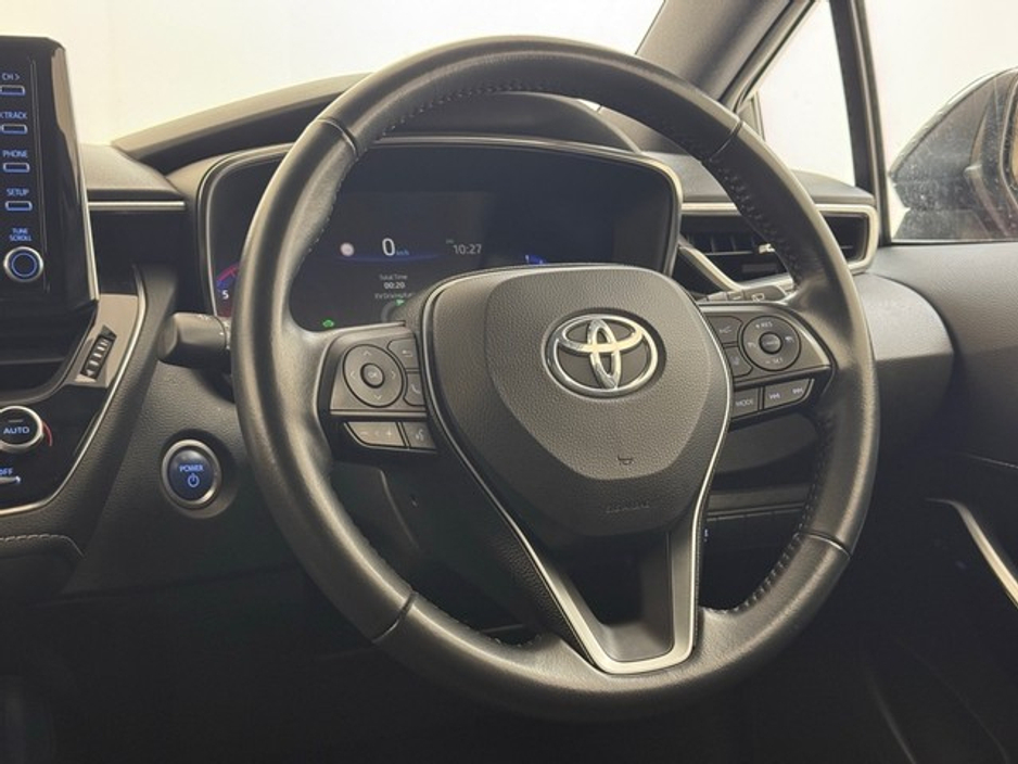 Toyota Corolla Luna Sport Hybrid Hatchback — thumbnail 9
