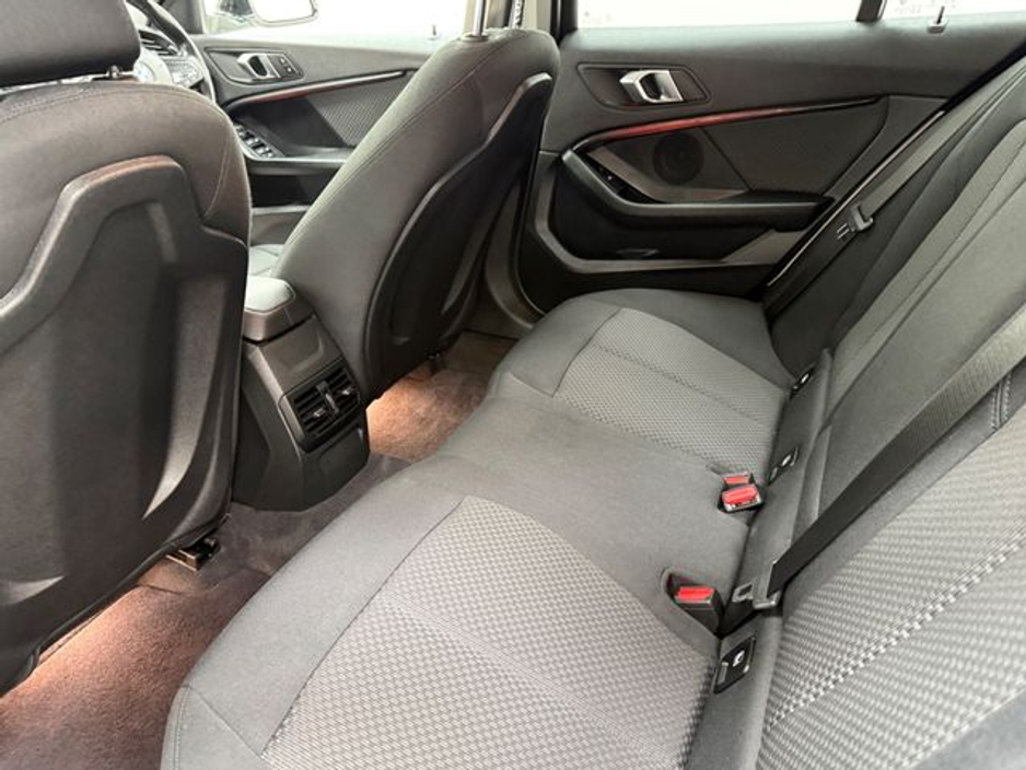 BMW 1 Series 2.0 D Automatic — thumbnail 25