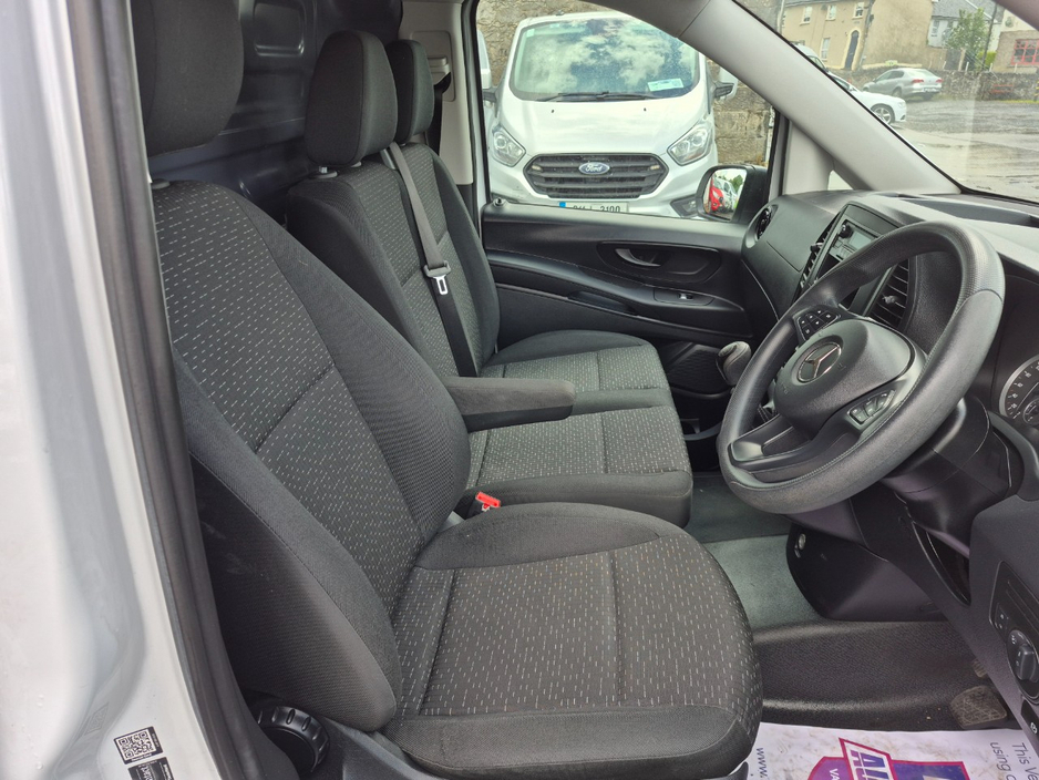 2022 Mercedes-Benz Vito 2L Diesel For Sale Images