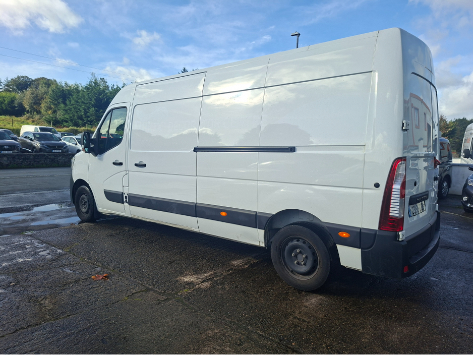 2023 Renault Master 2.3L Diesel For Sale Images