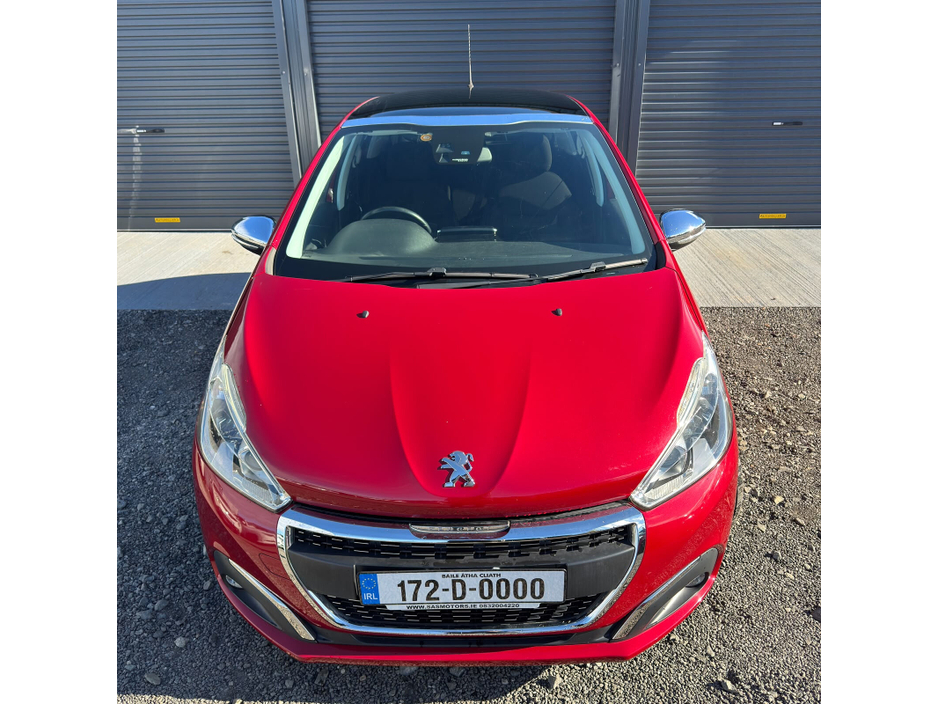 Peugeot 208 — thumbnail 4
