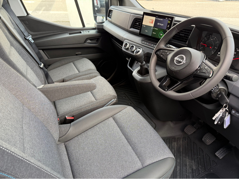 2027 Nissan Interstar 2L Diesel For Sale Images