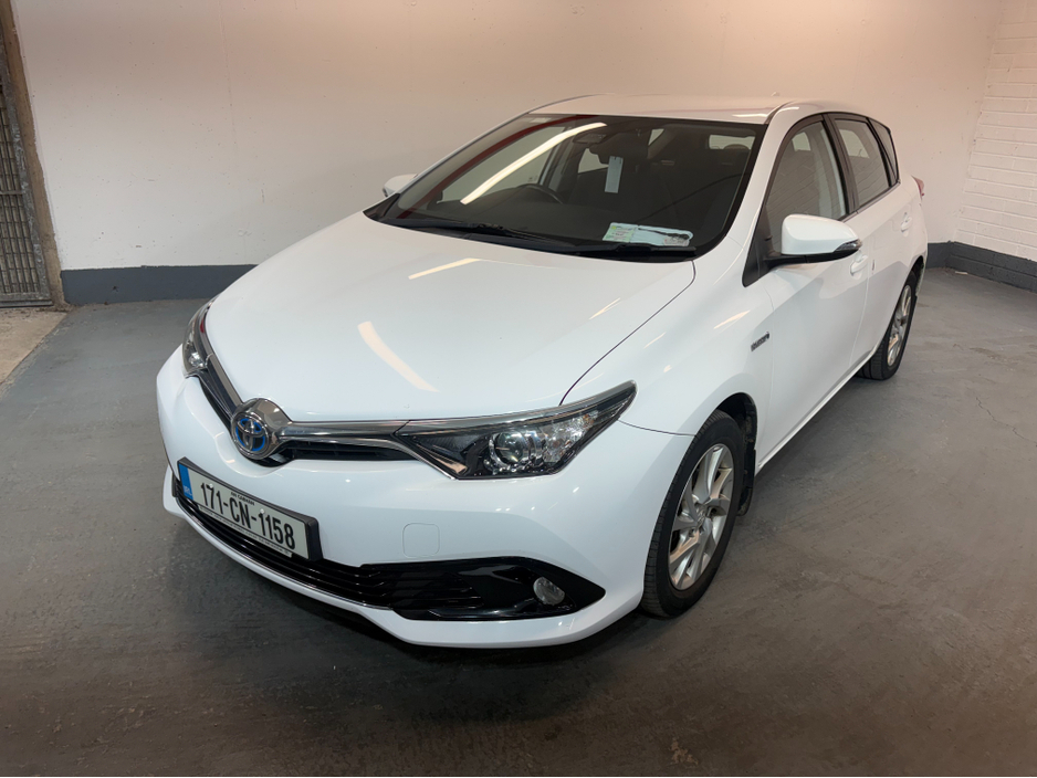 2017 Toyota Auris For Sale Images