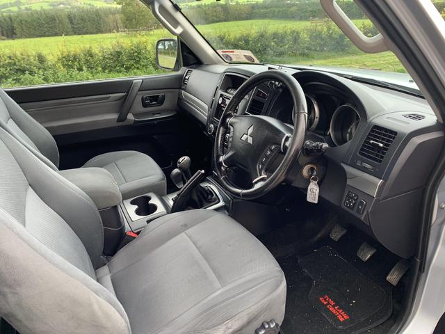 2011 Mitsubishi Pajero SWB 3.2 DI-D Commercial, Price: €16,950 3.2