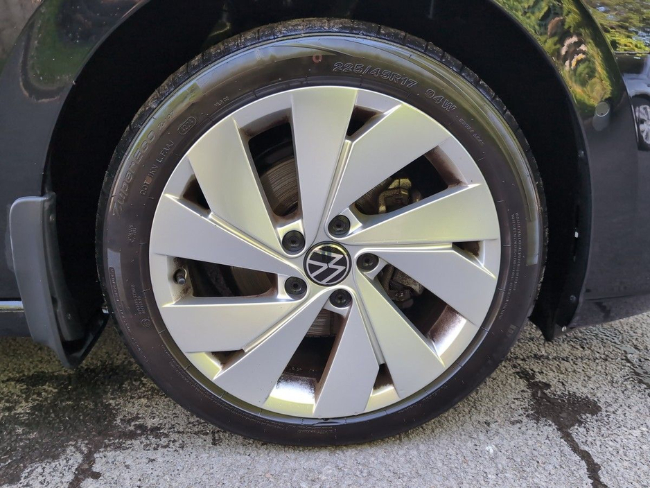 2023 Volkswagen Golf 2L Diesel For Sale Images