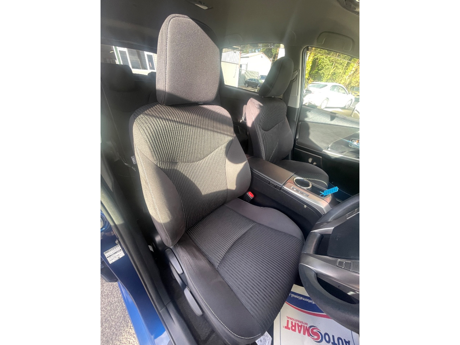 2016 Toyota Prius Alpha 1.8L Petrol Hybrid For Sale Images