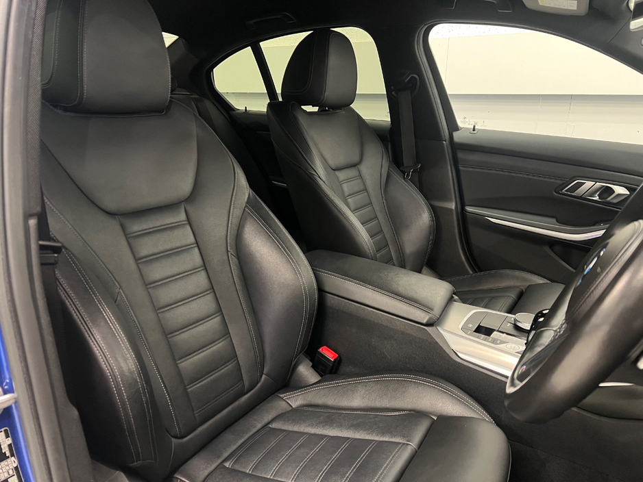 2022 BMW 3 Series 2L Petrol Plug-in Hybrid For Sale Images