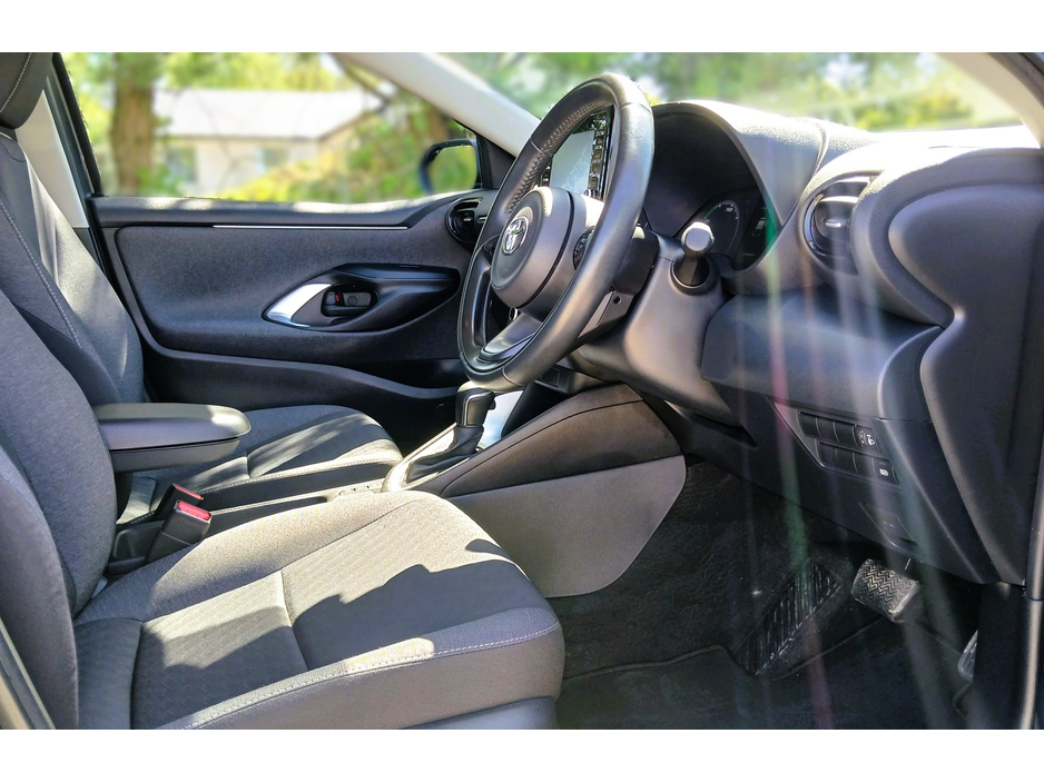 2022 Toyota Yaris 1.5L Petrol Hybrid For Sale Images