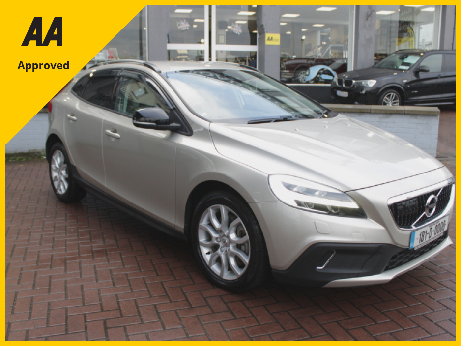 Used Volvo V40 Cross Country 2018 in Dublin
