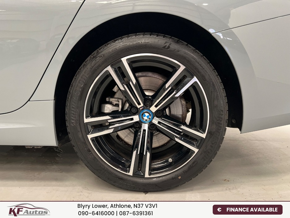 2024 BMW 3 Series 2L Petrol Plug-in Hybrid For Sale Images