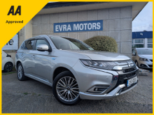 Mitsubishi Outlander G 4WD PLUS PHEV AUTOMATIC 2.4 PETROL //HIGH SPEC//LOW MILES//HALF LEATHER HEATED SEATS//HEATED STEERING WHEEL//REVERSE CAMERA//KEYLESS ENTRY//