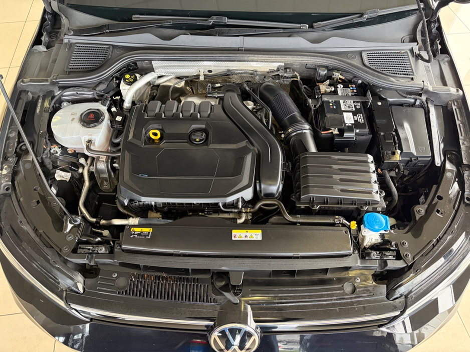 2020 Volkswagen Golf 1.5L Petrol For Sale Images