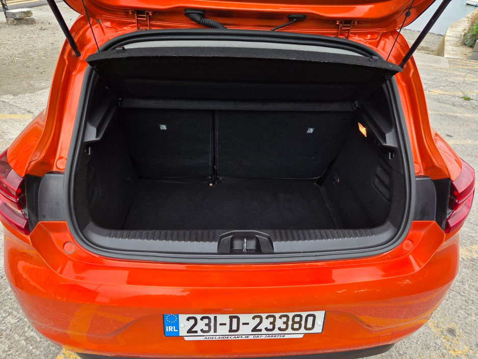 2023 Renault Clio 1L Petrol For Sale Images