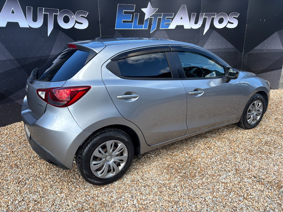 Mazda Demio 1.3 Skyactive automatic — thumbnail 7