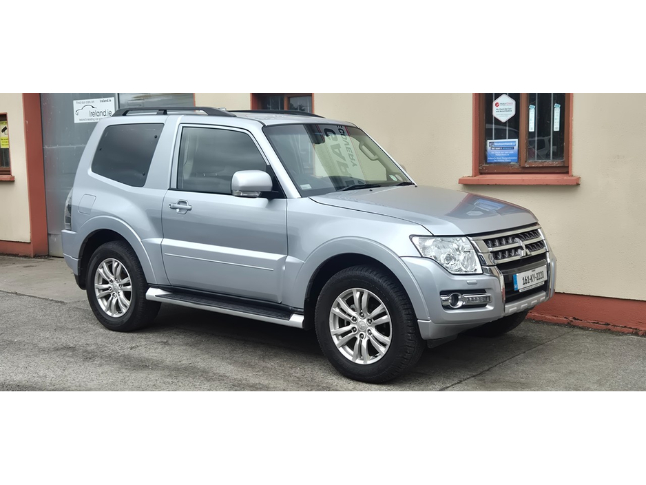 2016 Mitsubishi Pajero 3.2L Diesel For Sale Images