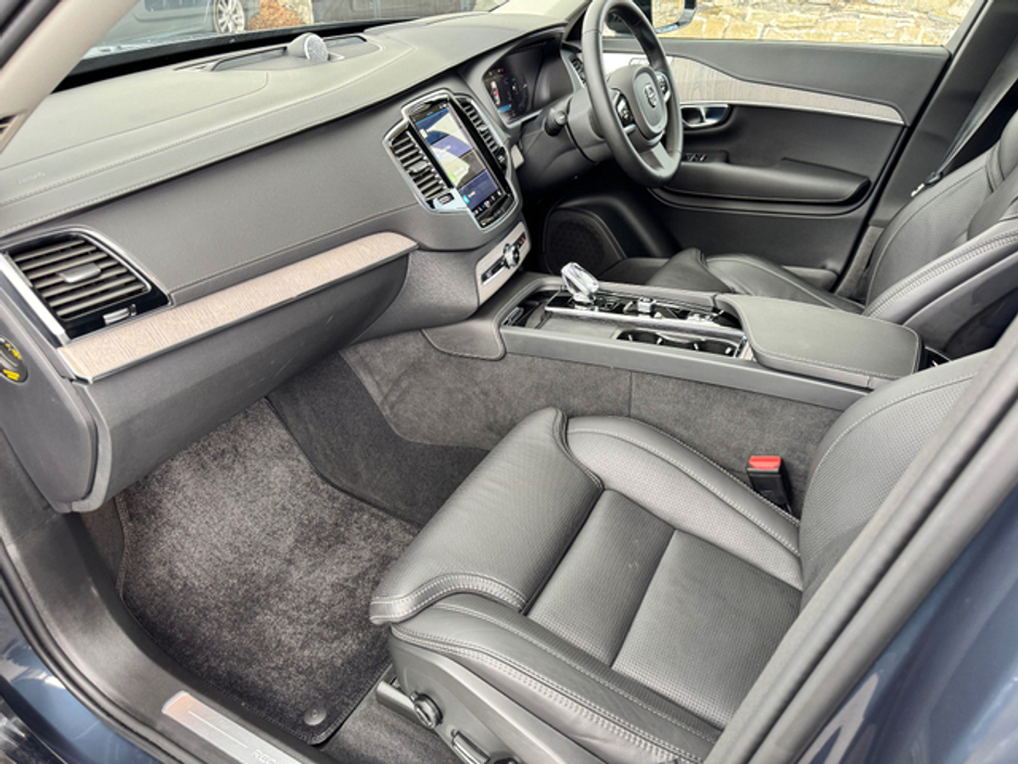 2024 Volvo XC90 2.0L Petrol Plug-in Hybrid For Sale Images
