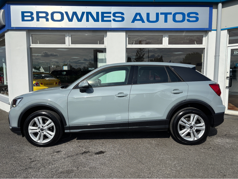 2022 Audi Q2 2.0L Diesel For Sale Images