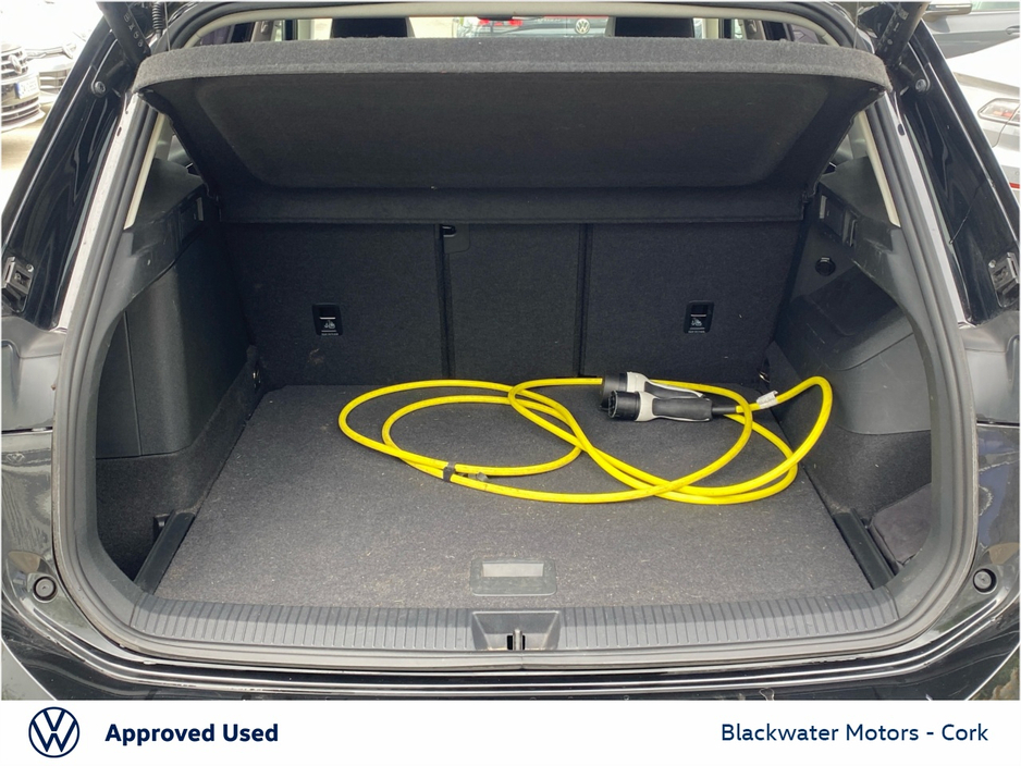 Volkswagen Tiguan 1.5TSI 204BHP EDITION 75 HYBRID AUTOMATIC — thumbnail 10