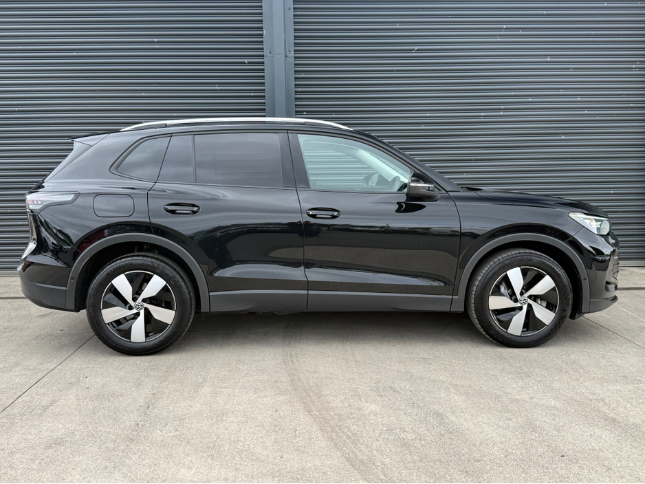 2025 Volkswagen Tiguan 2L Diesel For Sale Images