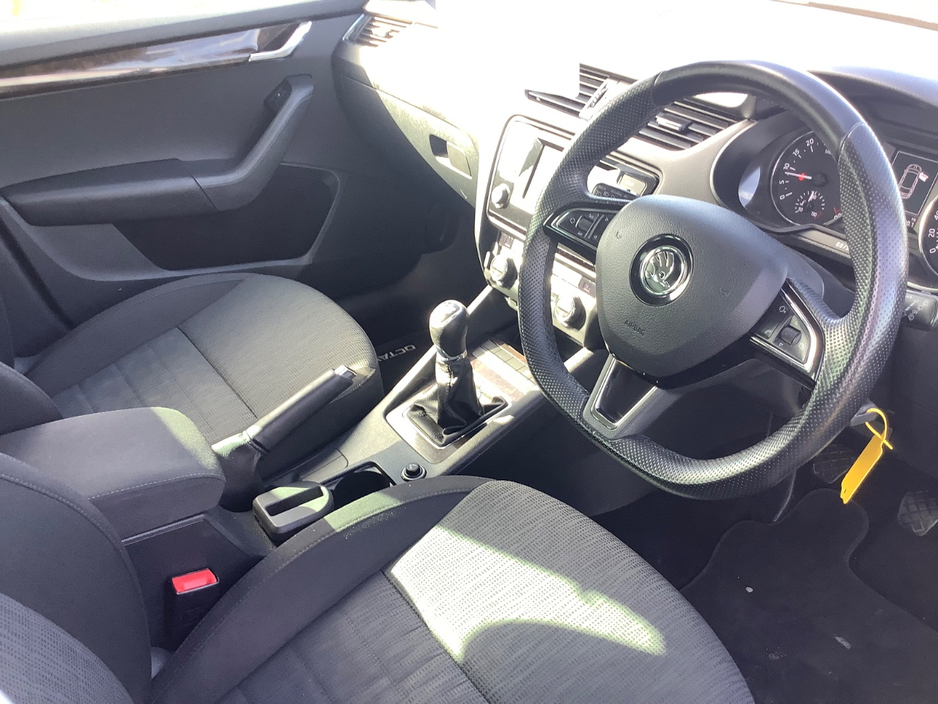 2015 Skoda Octavia 1.6L Diesel For Sale Images
