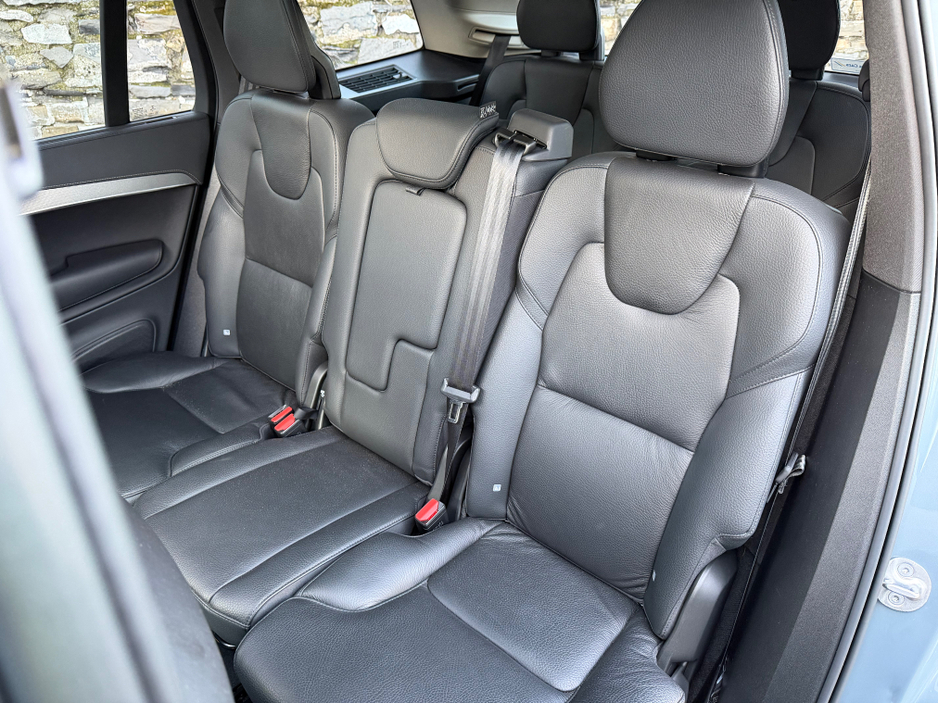 2023 Volvo XC90 2L Petrol Plug-in Hybrid For Sale Images