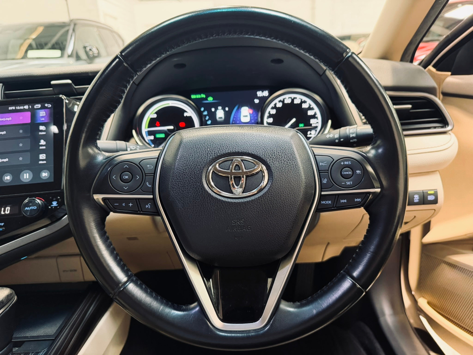 2019 Toyota Camry 2.5L Petrol Hybrid For Sale Images