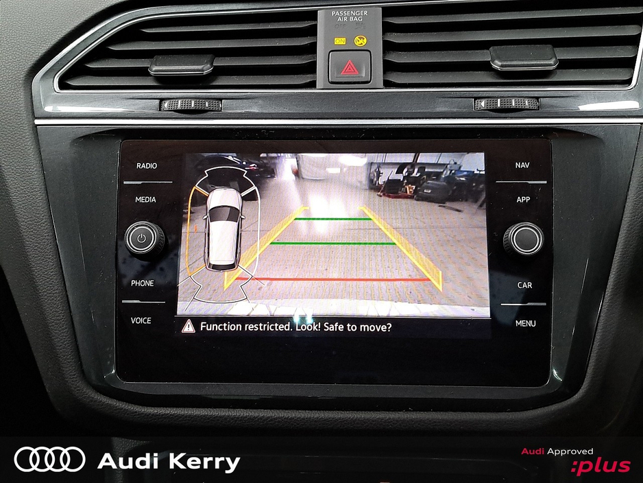 Volkswagen Tiguan 2.0TDI 150BHP ELEGANCE — thumbnail 16