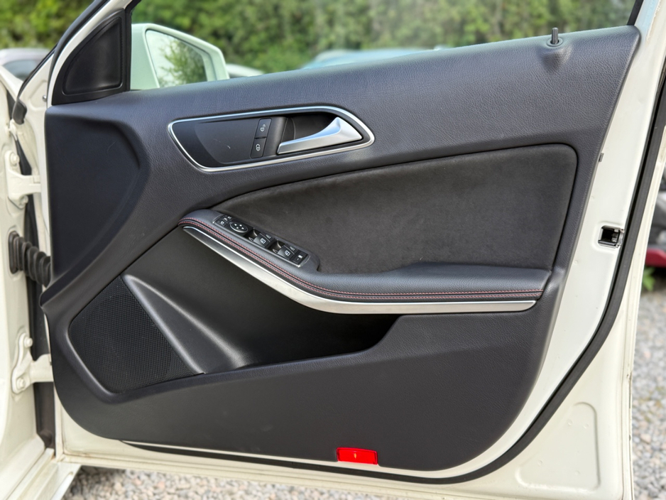 2014 Mercedes-Benz A Class 1.6L Petrol For Sale Images