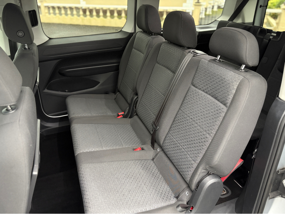 2022 Ford Grand Tourneo Connect 2L Diesel For Sale Images